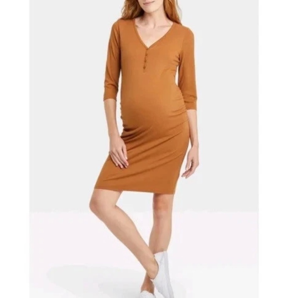 Isabel Maternity by Ingrid & Isabel Rust Ribbed Midi Dress
